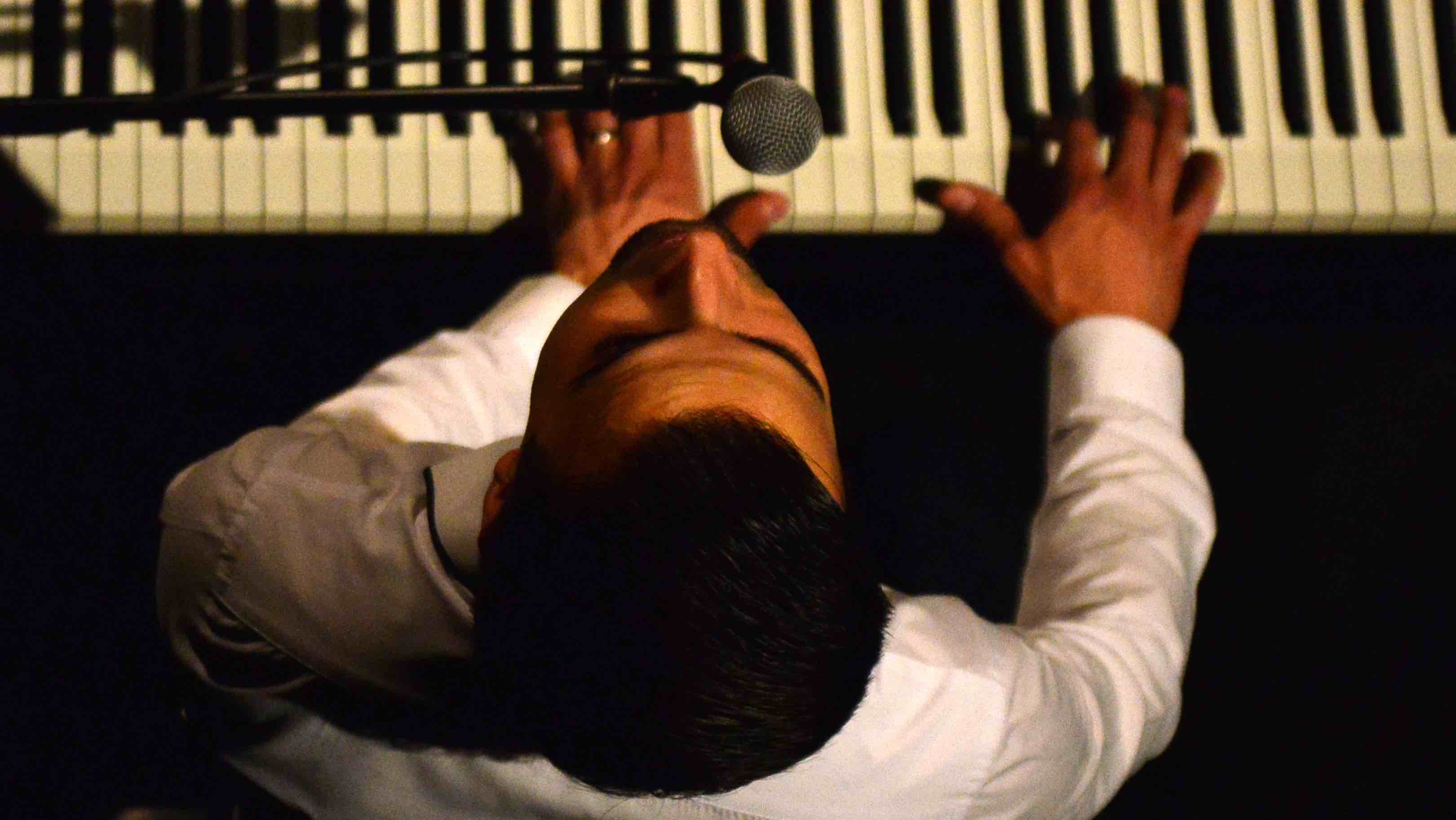 Tom Lindsay playing a Steinway Grand Piano